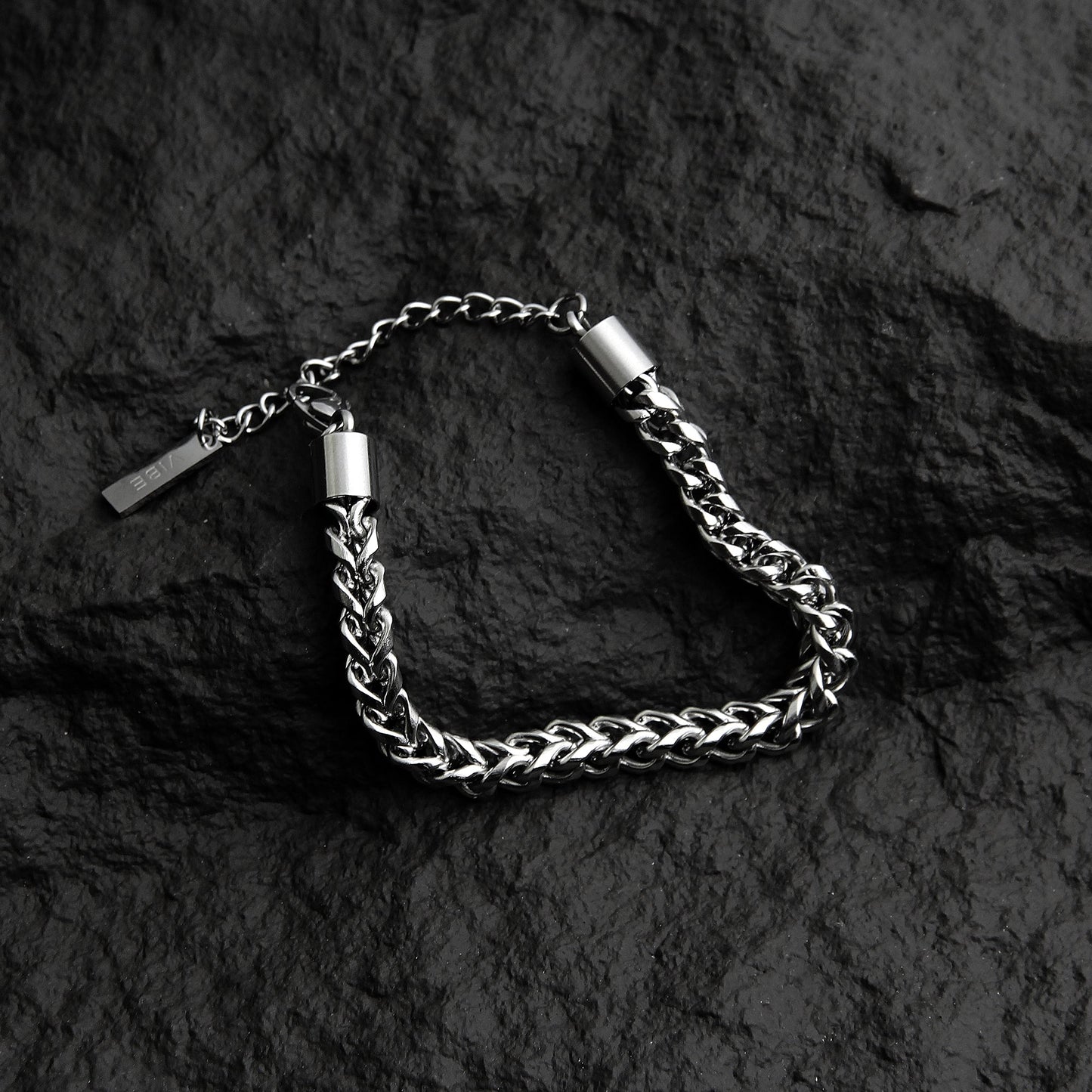 SIMPLE CHAIN BRACELET